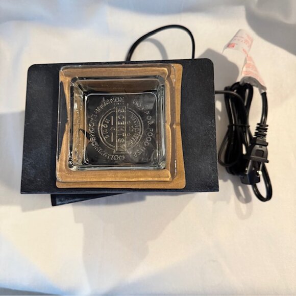 Scentsy Under My Spell Wax Warmer - Gently Used with Box - Picture 5 of 12